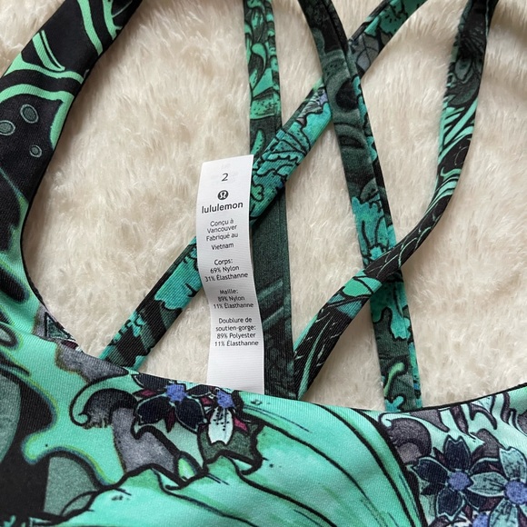 lululemon sports bra - Picture 3 of 3
